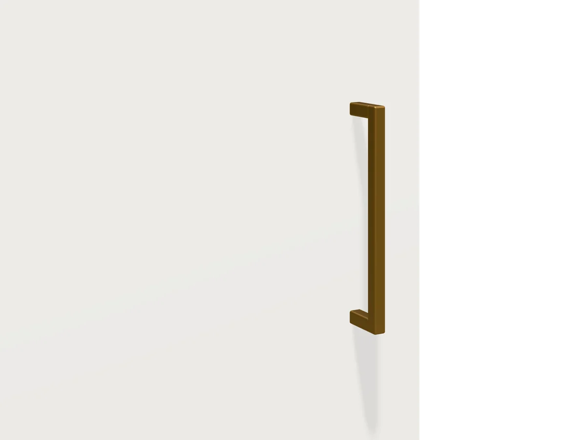 Wit front met een greep: oud messing, 136 mm.